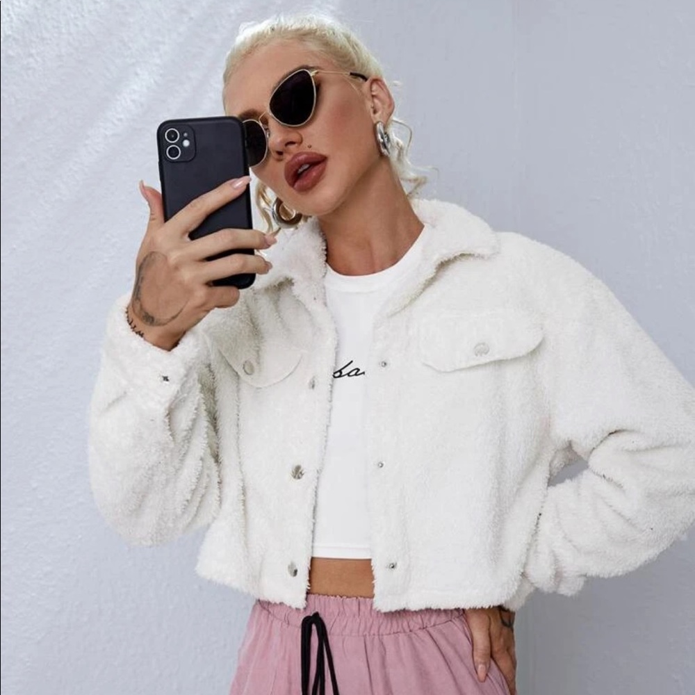White fuzzy cropped jacket